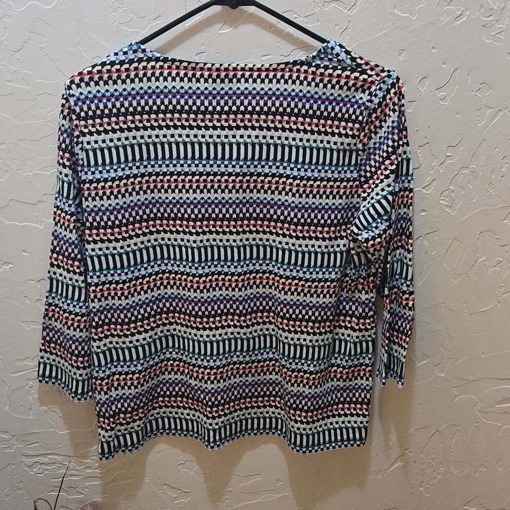 3/$10 Rafaella Vibrant Patterned Knit Top - Picture 3 of 6